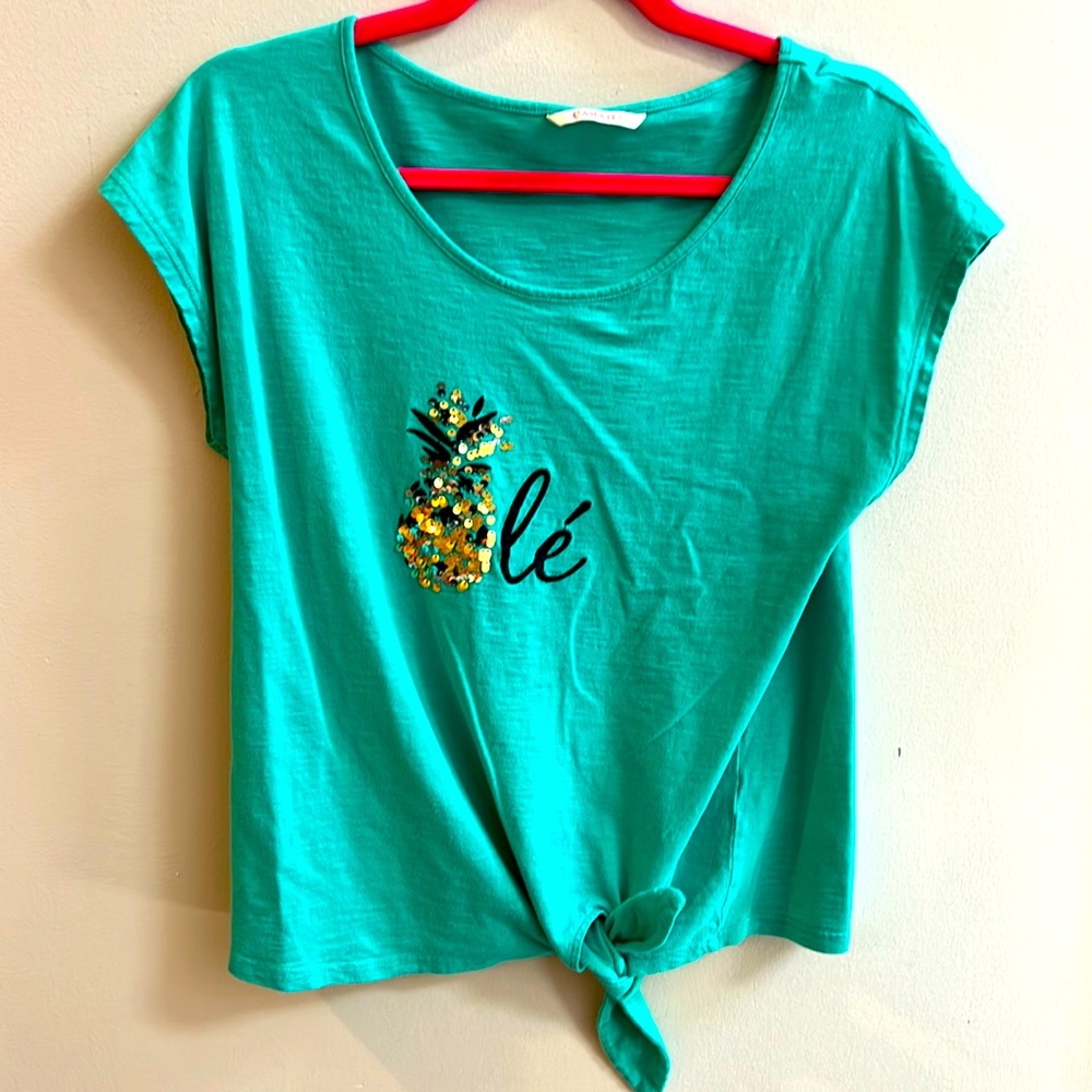 Camaieu Women’s Green T-Shirt with Sequin Pineapple Bottom Tie Cap Sleeves L